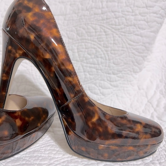 MARC FISHER Leopard Print Patent Platform Heels, Size 6 - Picture 6 of 12
